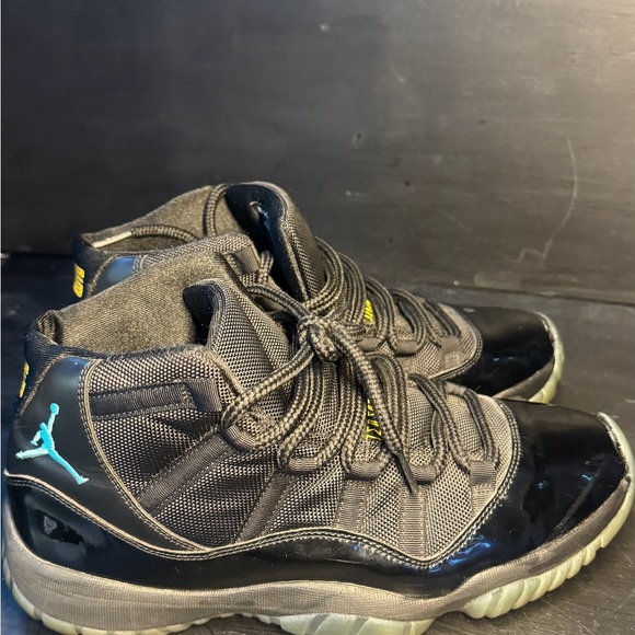 Jordan Kids Black and Blue Sneakers